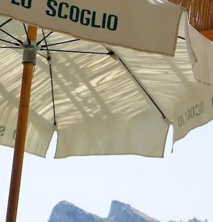 Otel Lo Scoglio
