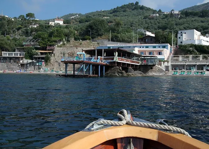 Lo Scoglio Hotel 3*