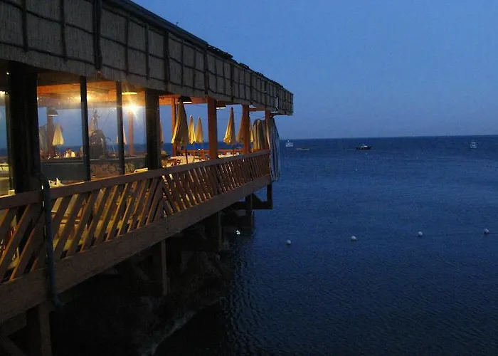 Lo Scoglio Hotel